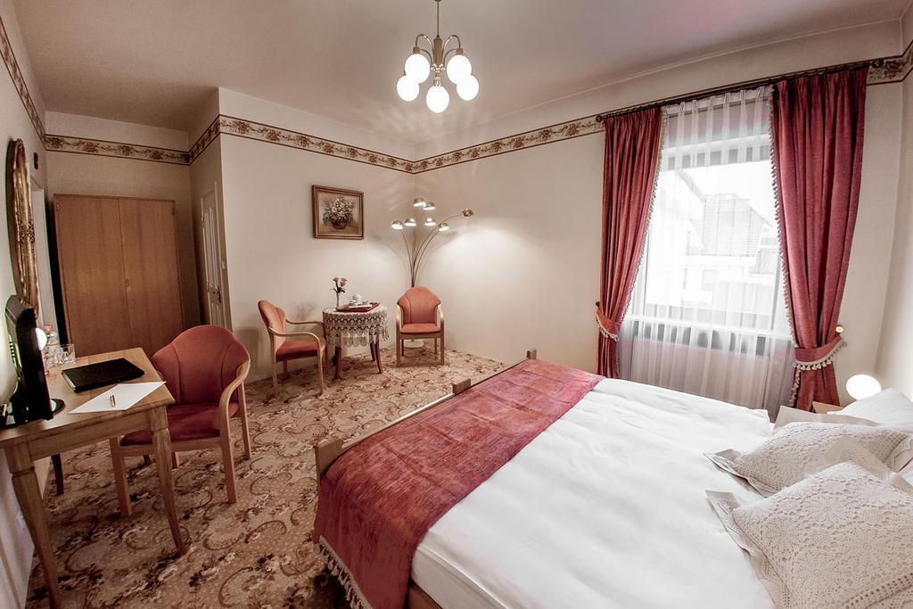 Bed and Breakfast Palazzo Adler Swarzędz Exterior foto